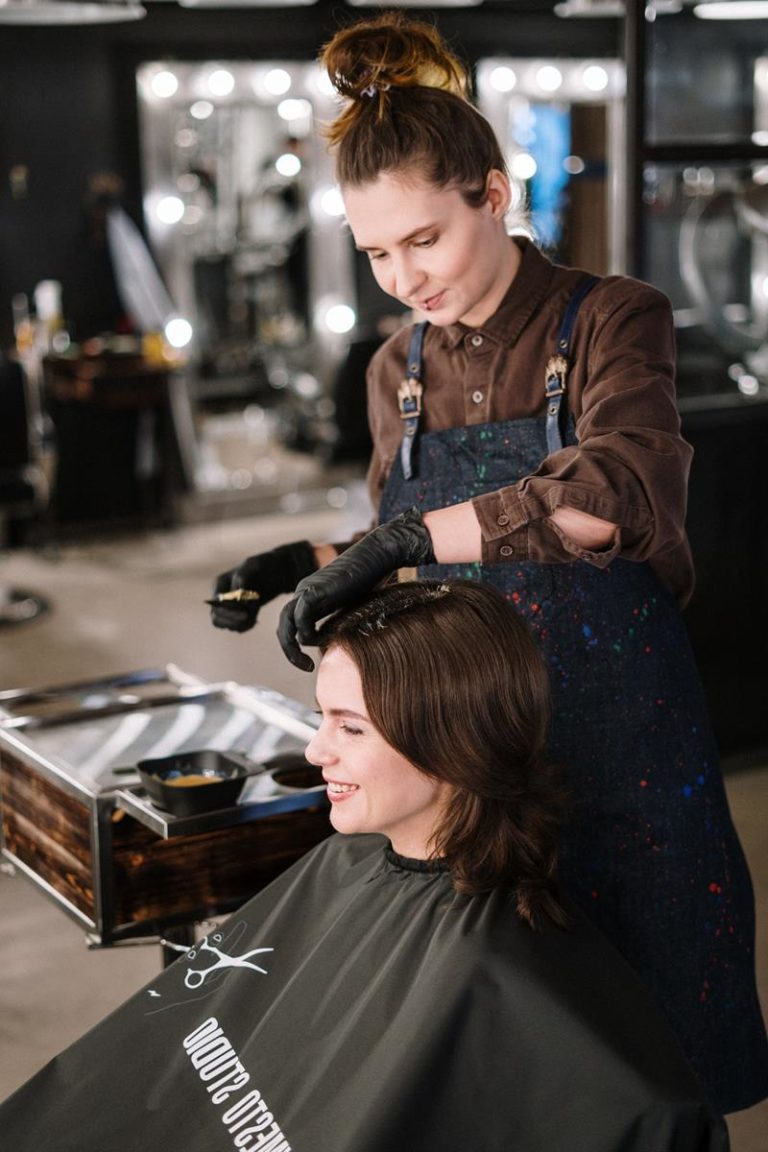Keratynowe prostowanie włosów – podstawowe informacje